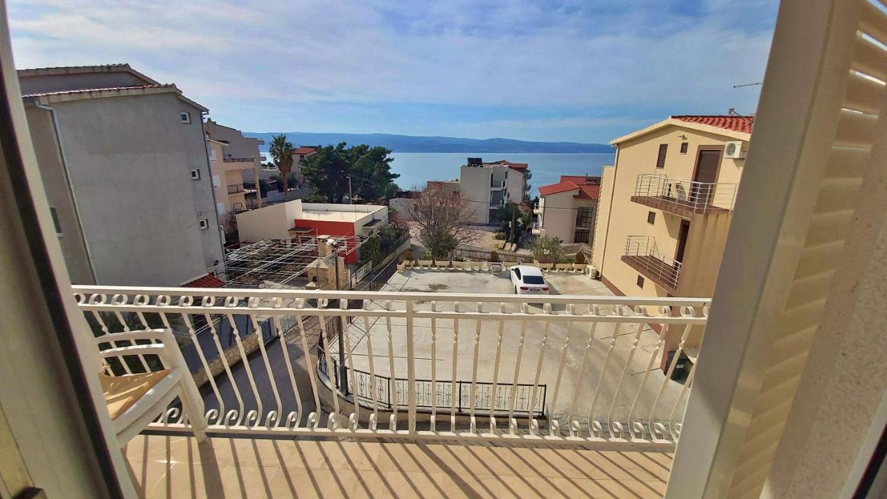 Apartments Mandalinic Омиш Экстерьер фото