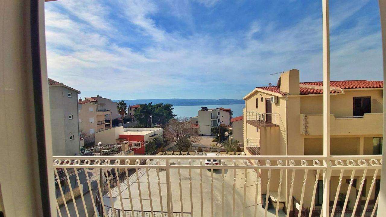 Apartments Mandalinic Омиш Экстерьер фото