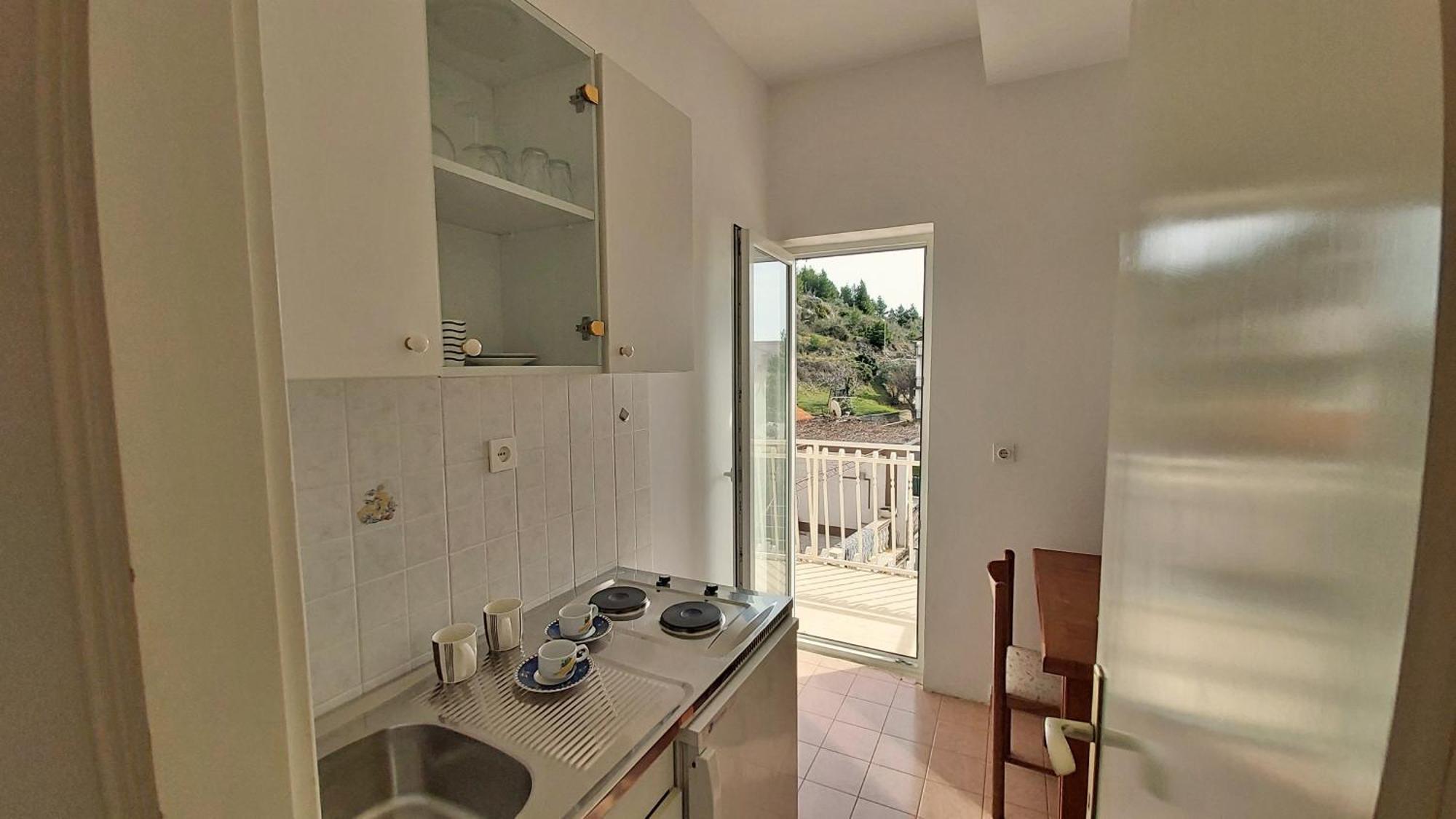 Apartments Mandalinic Омиш Экстерьер фото